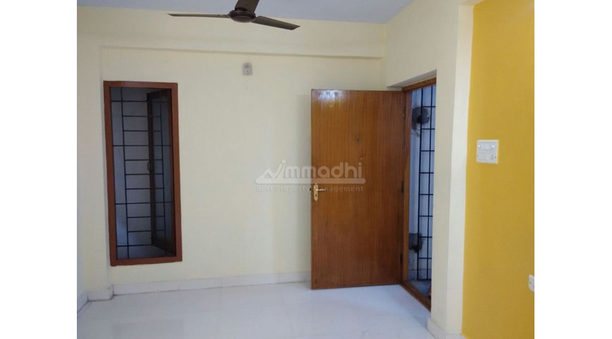 Flat at S Kolathur