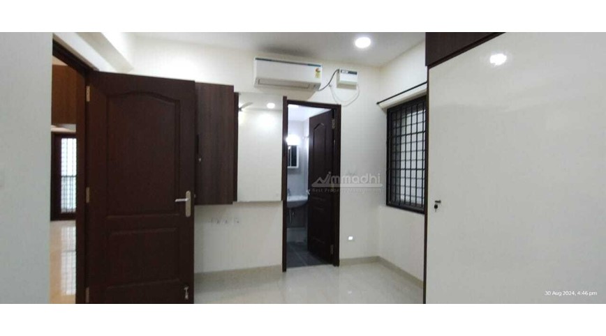 Flat In Adyar